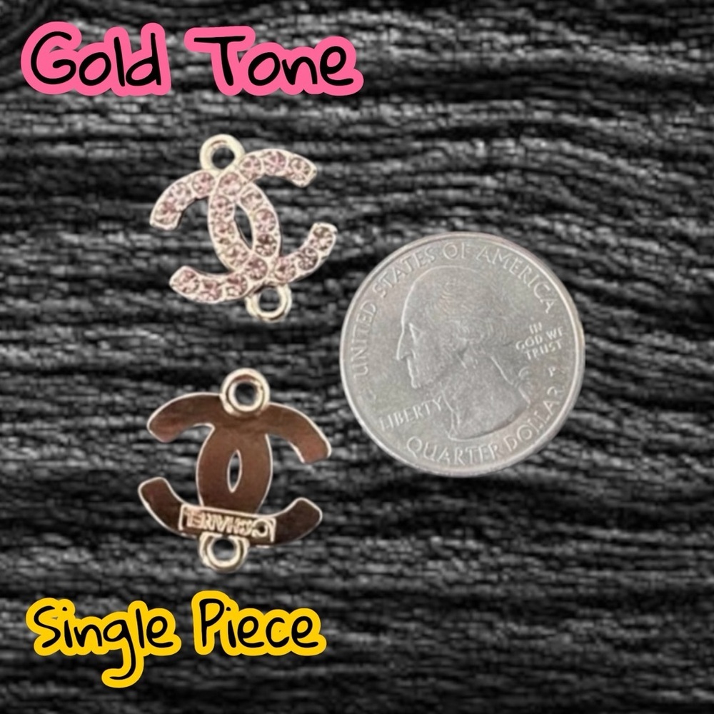 Single Piece Lavender Connector Logo Mini CC Gold Tone Zipper Pull Charm